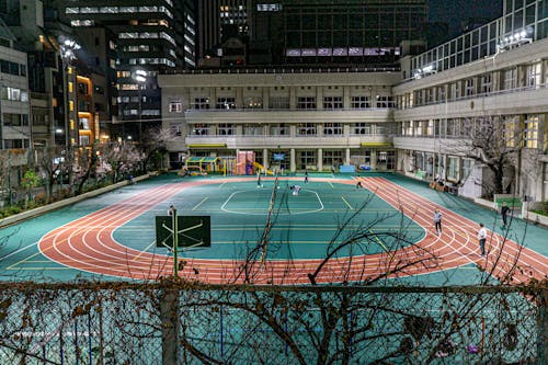 法兰克福官方：巴舒亚伊足部中骨骨折，已顺利接受手术